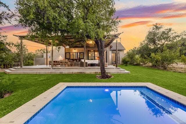 Residential & Commercial Builds